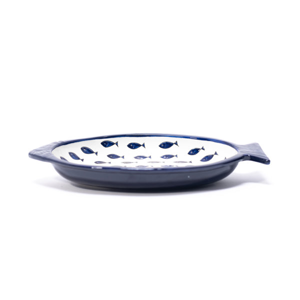 Fish serving outlet dish